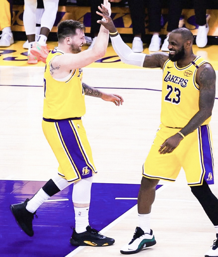 LEBRON AND LUKA HIGH-FIVE after huge Laker win